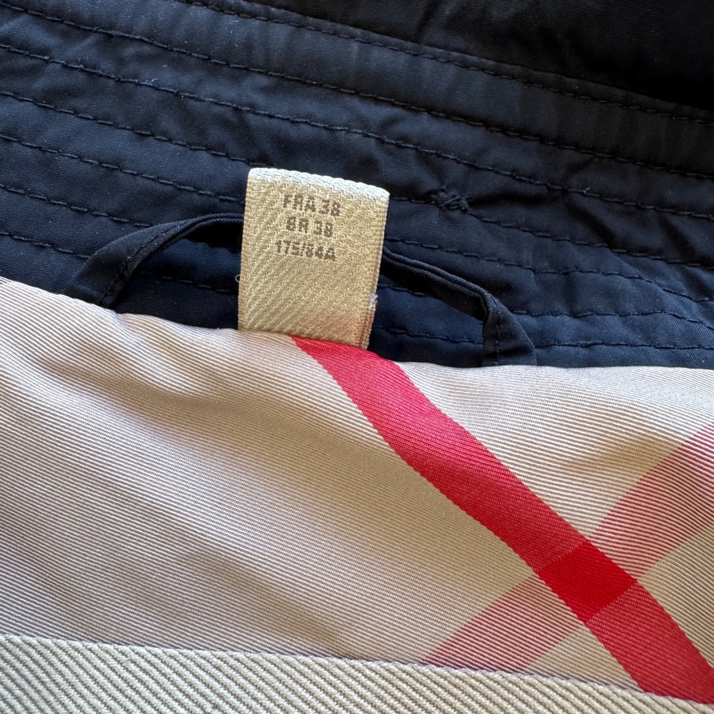 Burberry Black Outerwear - Picture 8 of 15